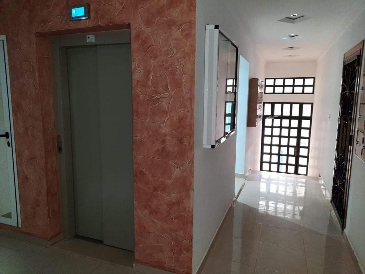דירות מרטיל Studio De Luxe Meuble Avec Parking מראה חיצוני תמונה